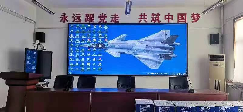 室內(nèi)P2全彩屏完成一塊，積極復工復產(chǎn)，抗疫堅持到底